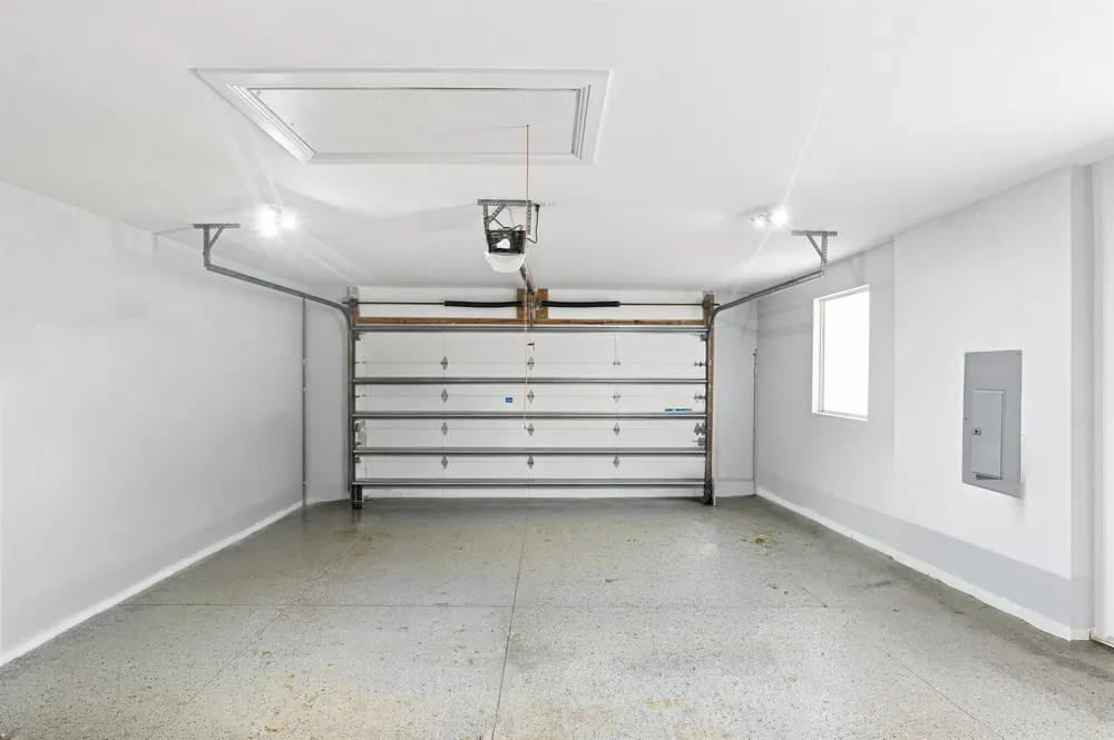 2009 NE 21ST STREET Fort Lauderdale, FL 33305