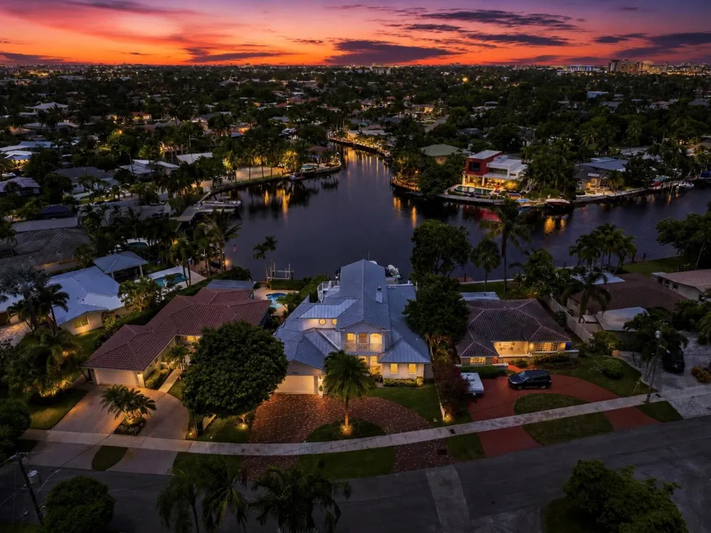 2009 NE 21ST STREET Fort Lauderdale, FL 33305