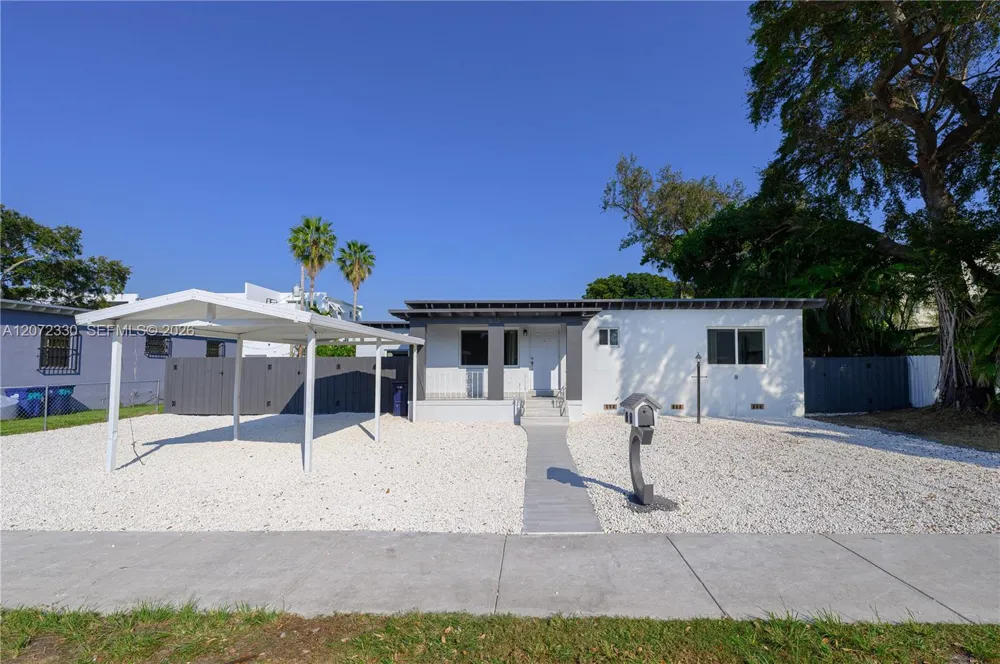 5731 SW 62nd Ter Miami, FL 33143