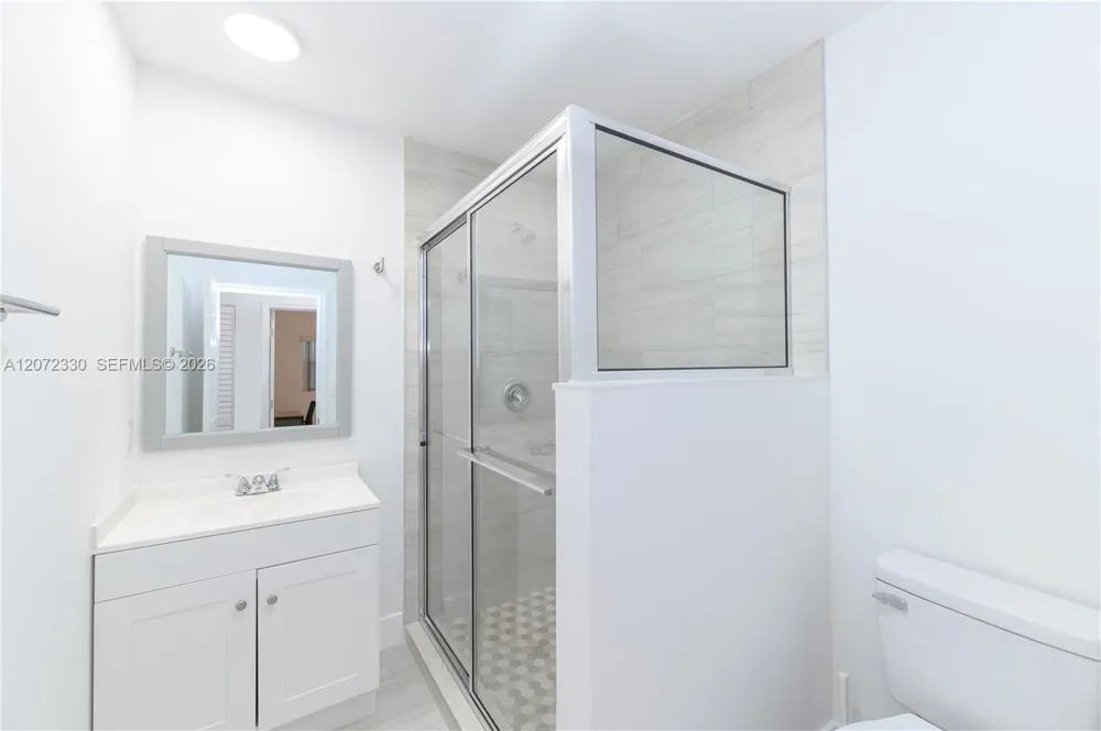 5731 SW 62nd Ter Miami, FL 33143