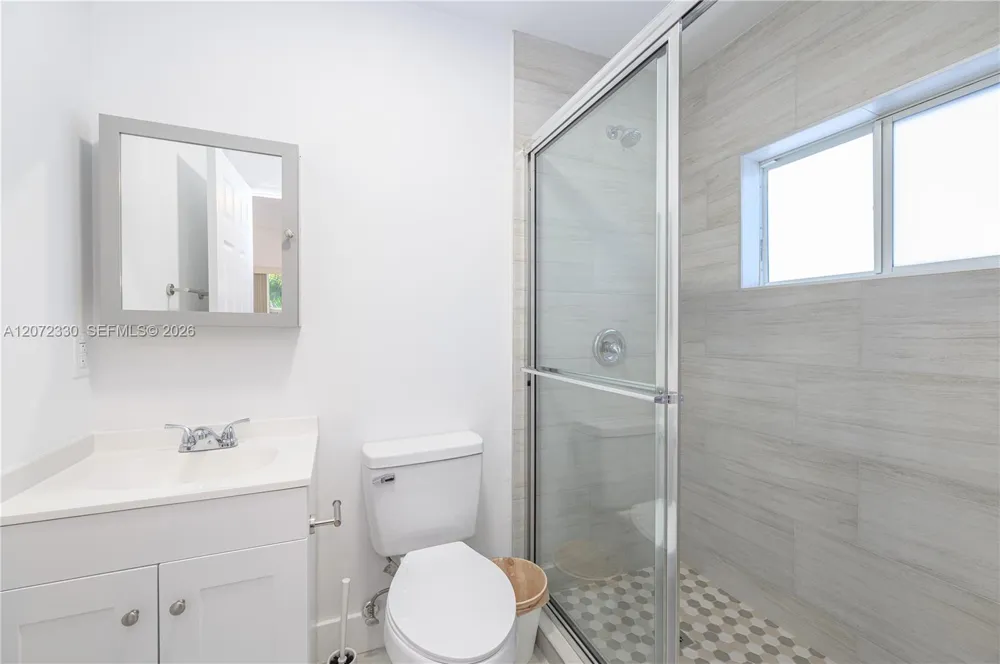 5731 SW 62nd Ter Miami, FL 33143