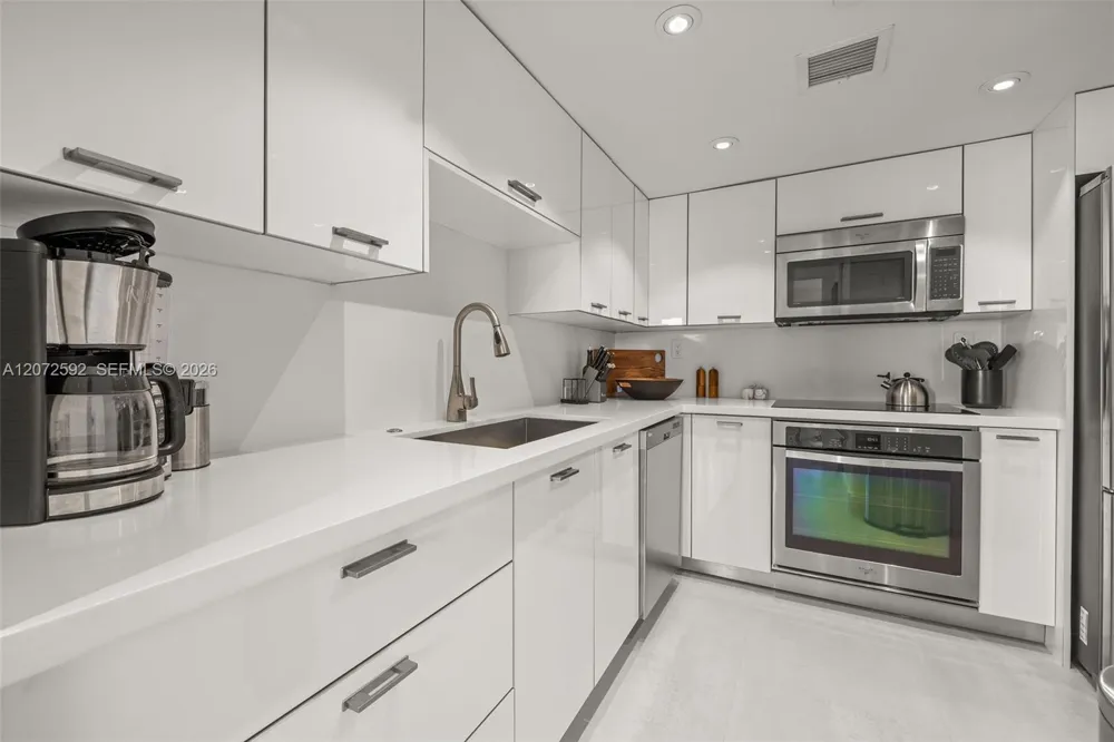 650 West Ave #709 Miami Beach, FL 33139