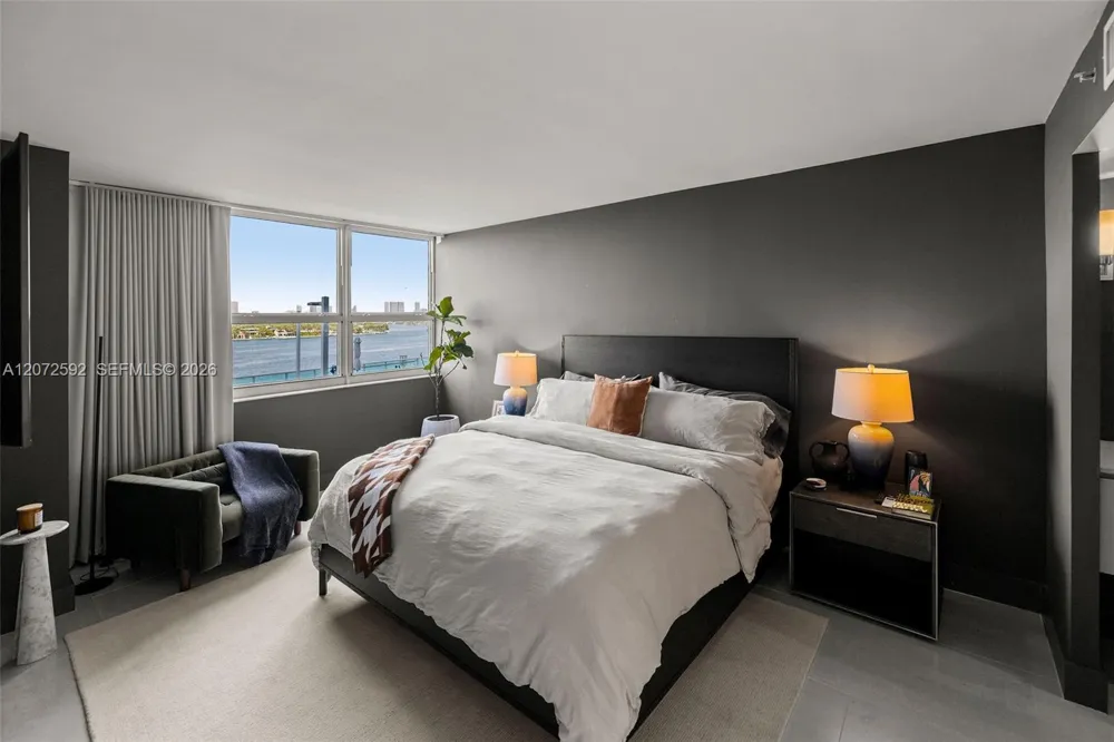 650 West Ave #709 Miami Beach, FL 33139