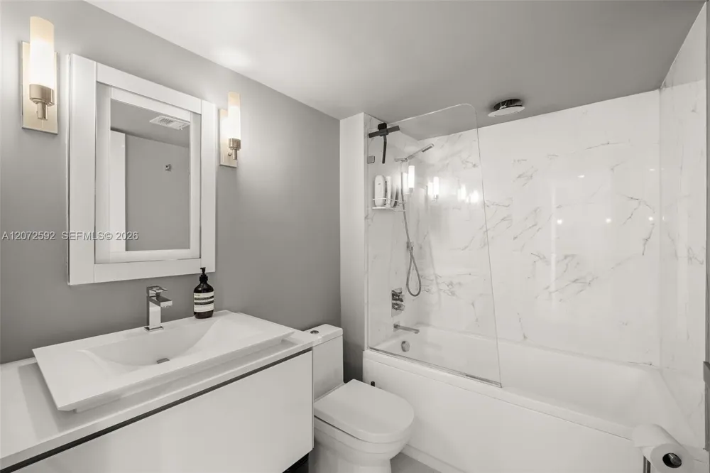 650 West Ave #709 Miami Beach, FL 33139