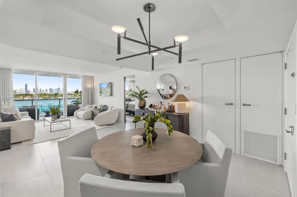 650 West Ave #709 Miami Beach, FL 33139