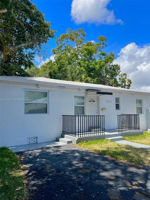 12906 NE 6th Ave #6