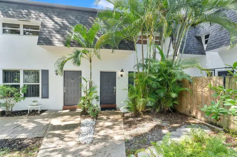 1945 NW 4th Avenue #42c
