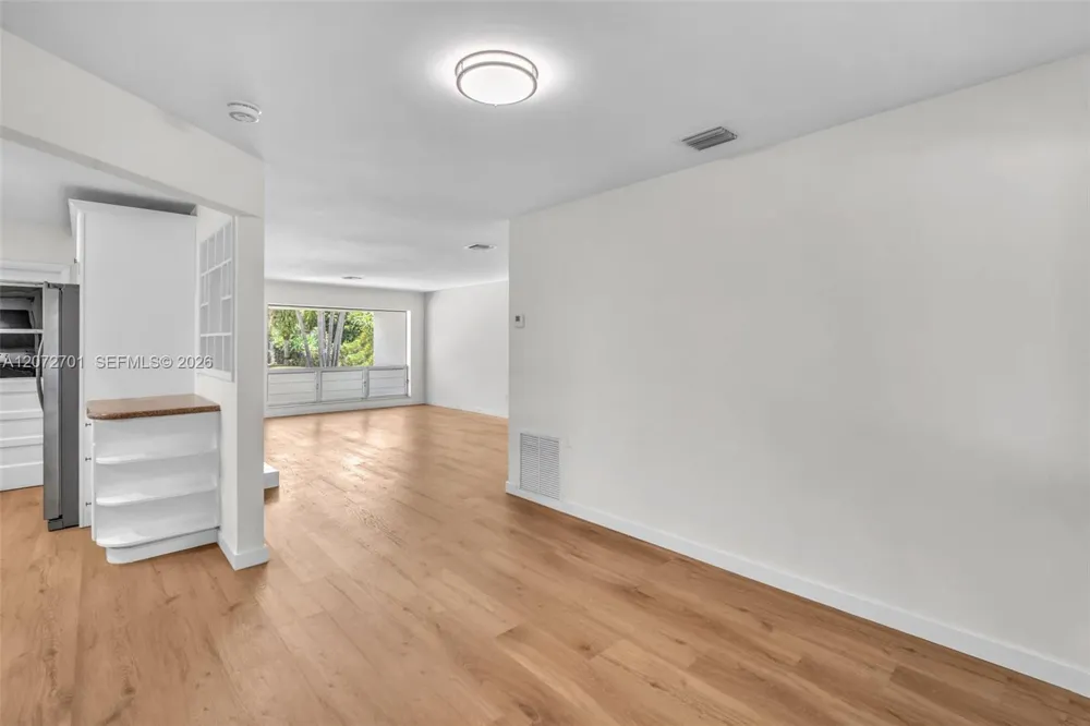 409 NW 17th Ave Fort Lauderdale, FL 33311