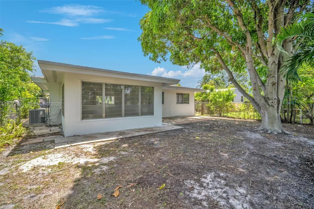 409 NW 17th Ave Fort Lauderdale, FL 33311