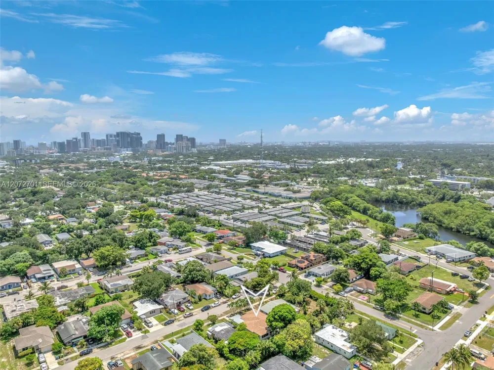 409 NW 17th Ave Fort Lauderdale, FL 33311