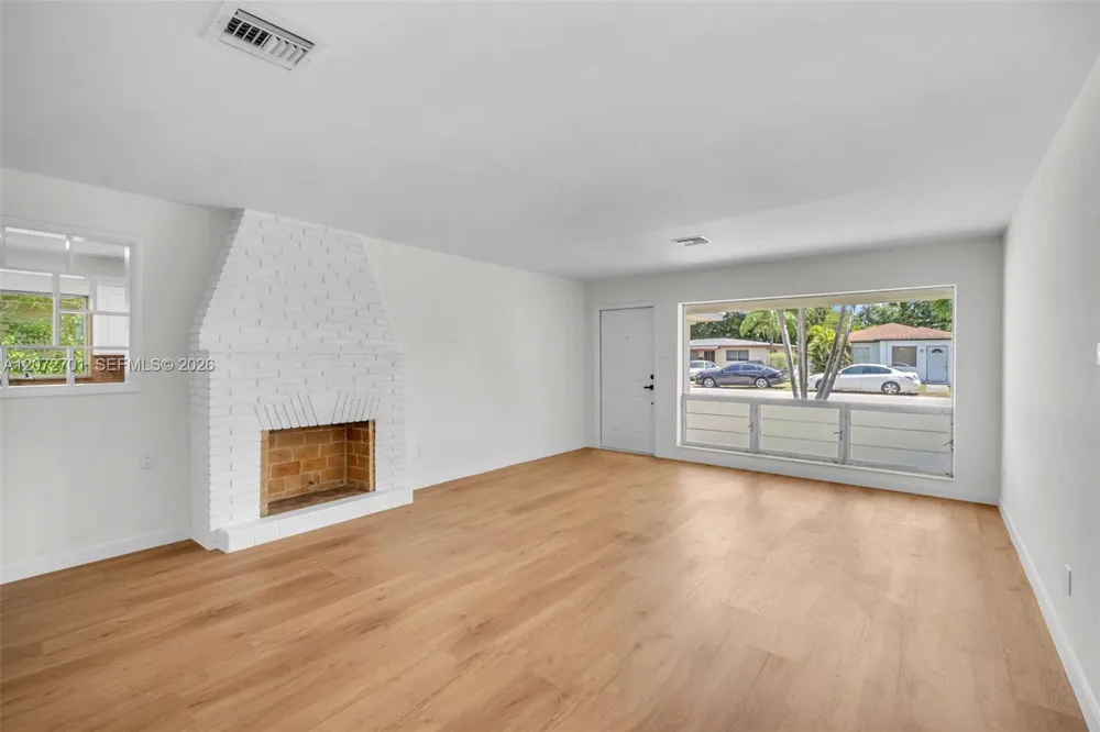 409 NW 17th Ave Fort Lauderdale, FL 33311