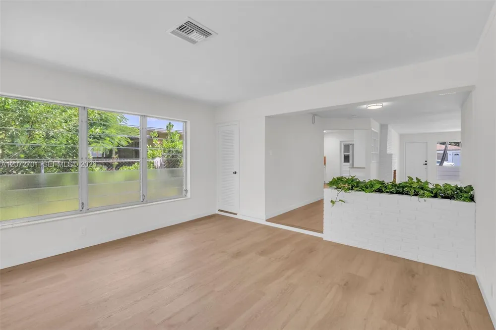 409 NW 17th Ave Fort Lauderdale, FL 33311