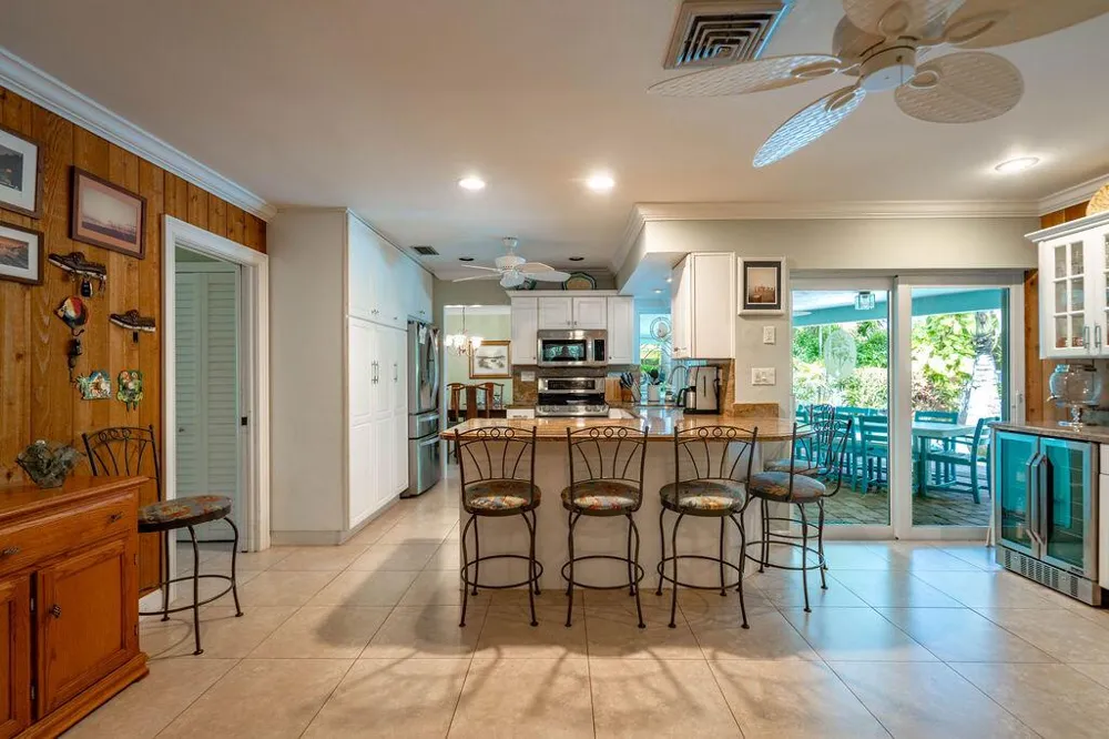 2823 NE 35TH COURT Lighthouse Point, FL 33064