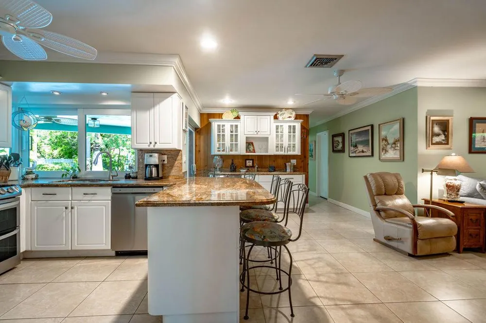 2823 NE 35TH COURT Lighthouse Point, FL 33064
