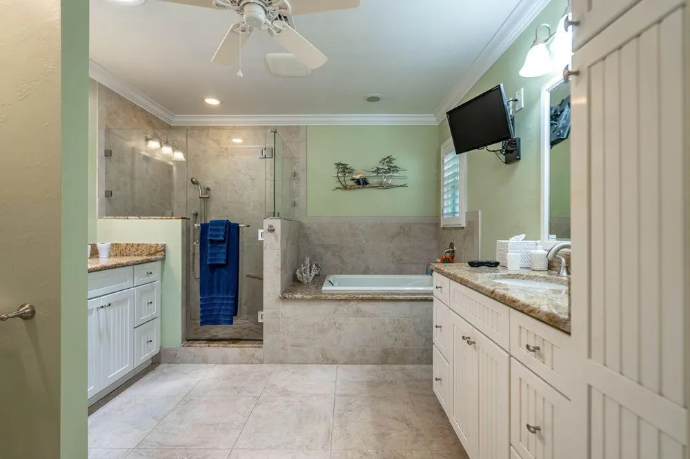 2823 NE 35TH COURT Lighthouse Point, FL 33064