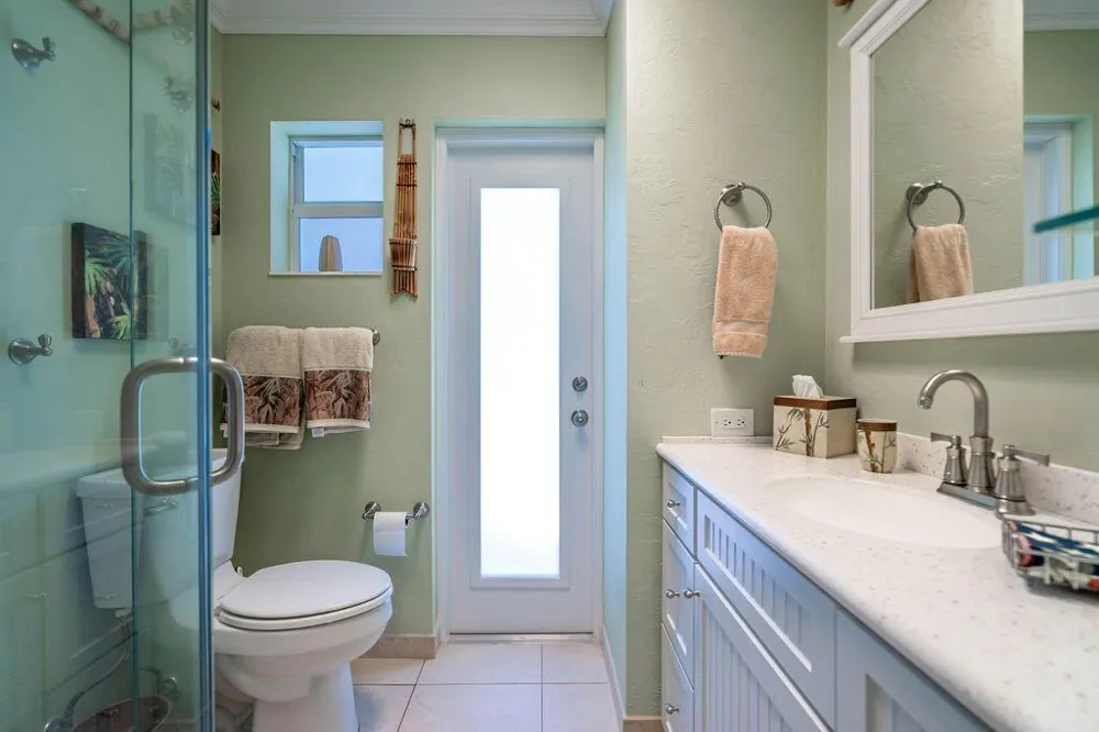 2823 NE 35TH COURT Lighthouse Point, FL 33064