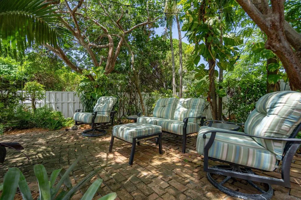 2823 NE 35TH COURT Lighthouse Point, FL 33064