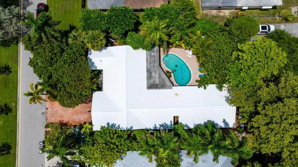 2823 NE 35TH COURT Lighthouse Point, FL 33064
