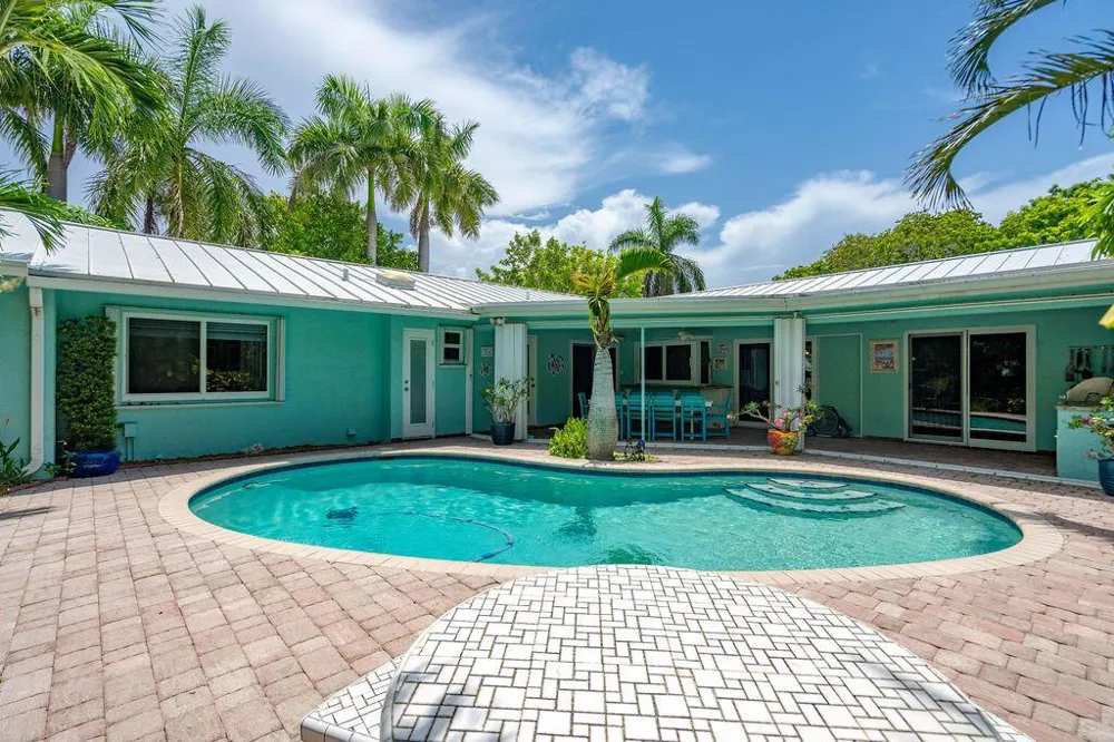 2823 NE 35TH COURT Lighthouse Point, FL 33064
