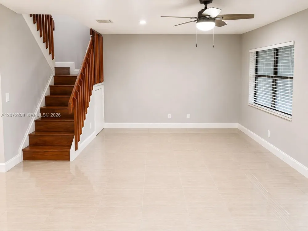 510 NW 103rd Ter Pembroke Pines, FL 33026