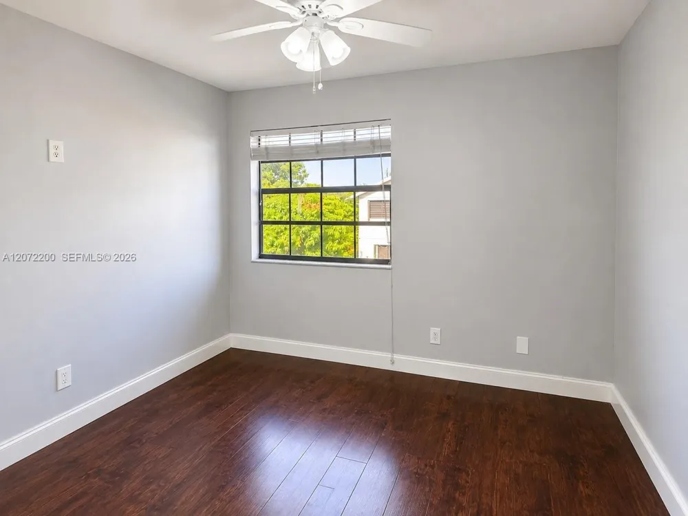 510 NW 103rd Ter Pembroke Pines, FL 33026
