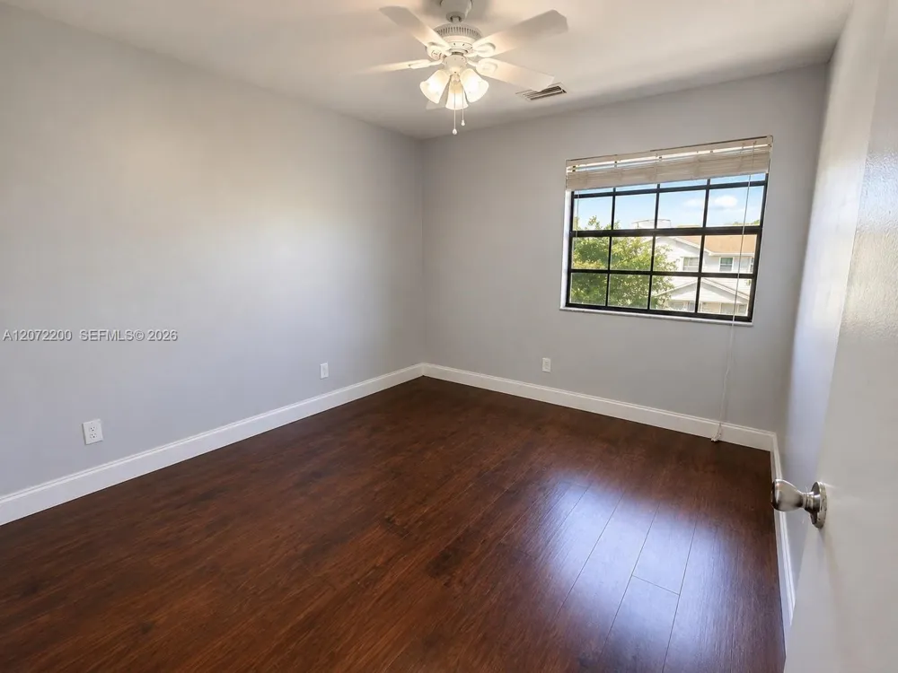 510 NW 103rd Ter Pembroke Pines, FL 33026