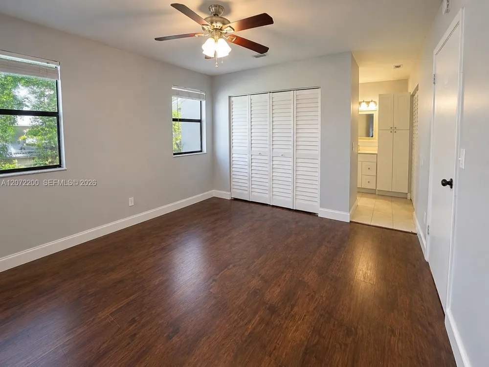 510 NW 103rd Ter Pembroke Pines, FL 33026