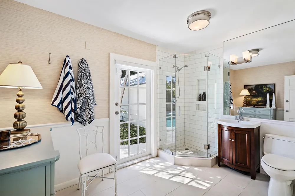 230 Colonial Lane Palm Beach, FL 33480