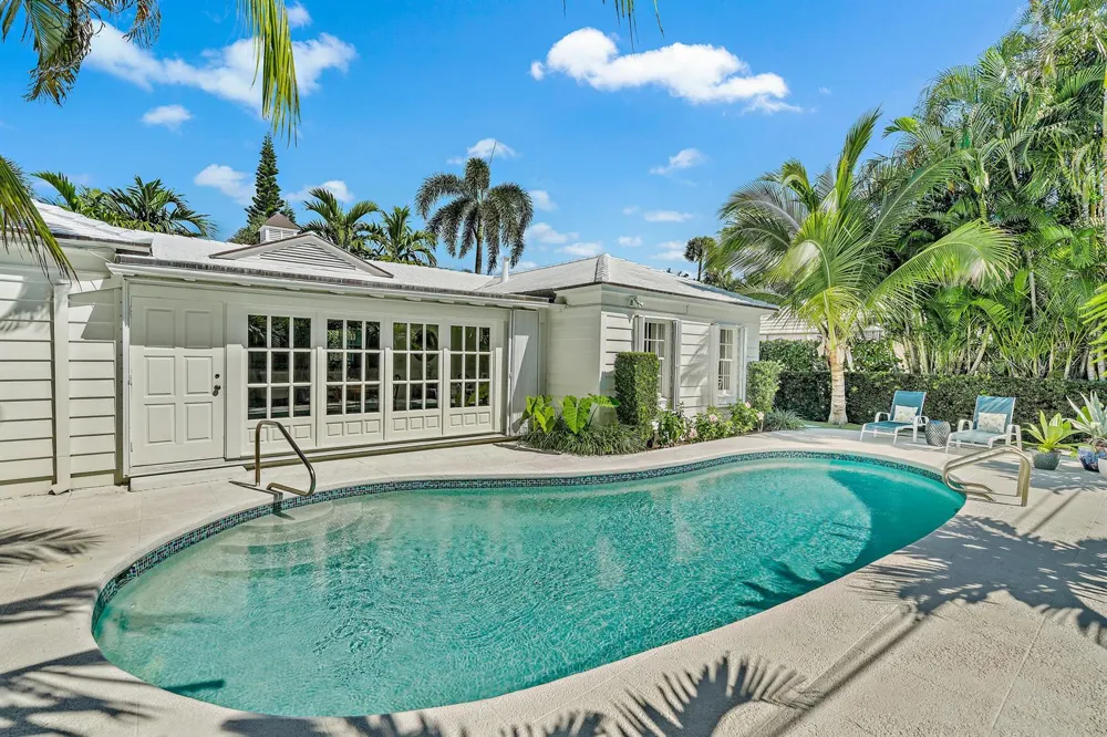 230 Colonial Lane Palm Beach, FL 33480