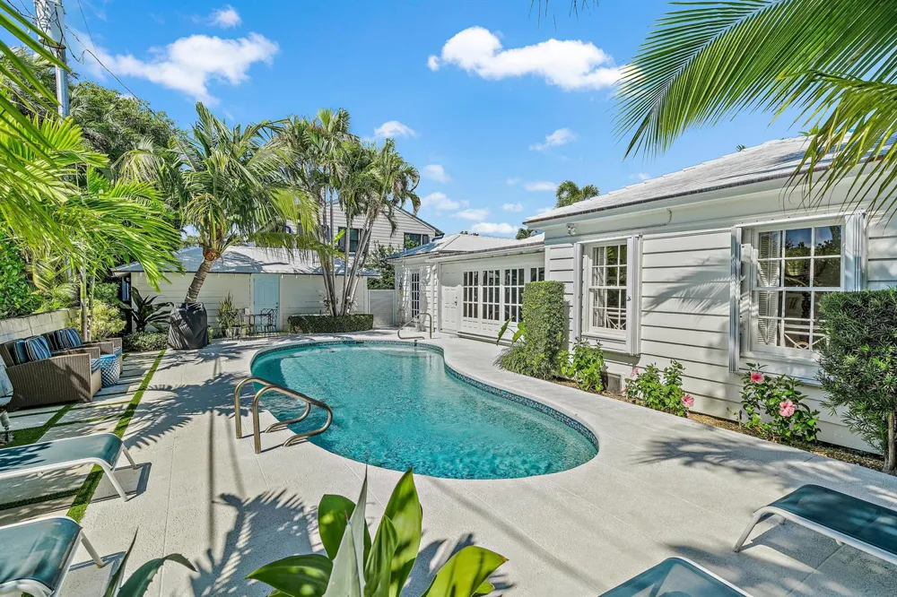230 Colonial Lane Palm Beach, FL 33480