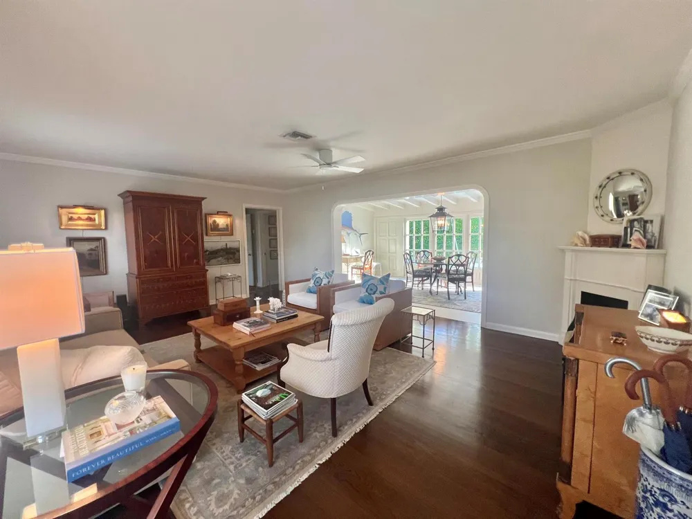 230 Colonial Lane Palm Beach, FL 33480