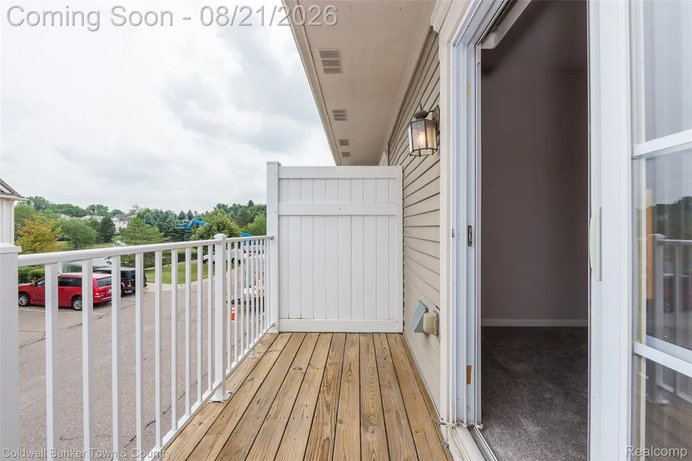 8210 ADDINGTON DRIVE #91 Commerce Charter Township, MI 48390