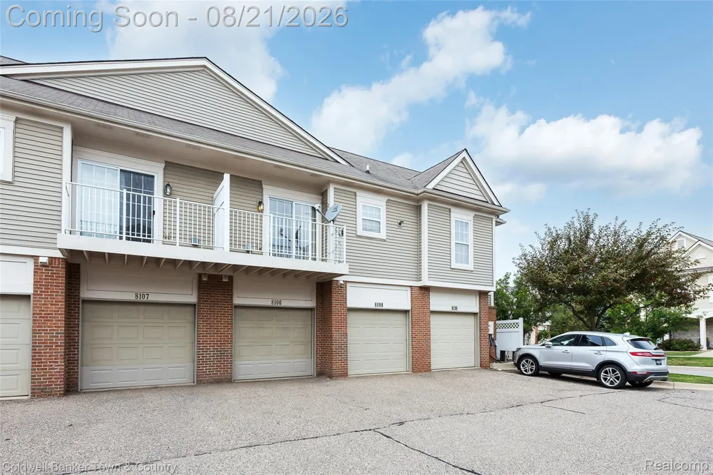 8210 ADDINGTON DRIVE #91 Commerce Charter Township, MI 48390
