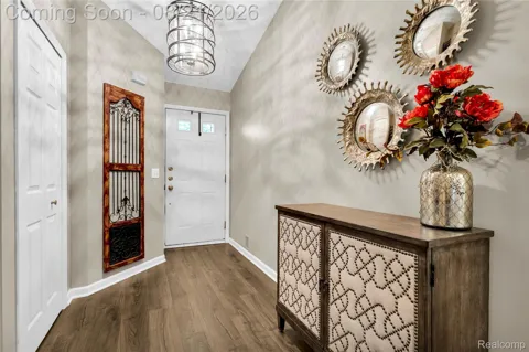 12045 Hickory W