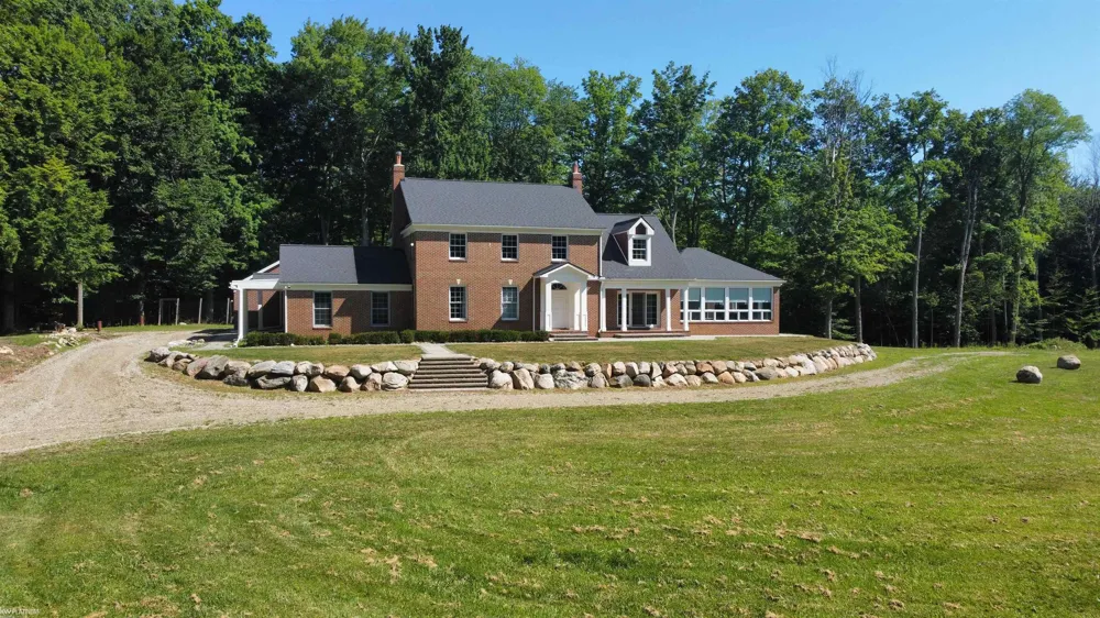 2401 E Brocker Road Metamora Township, MI 48455