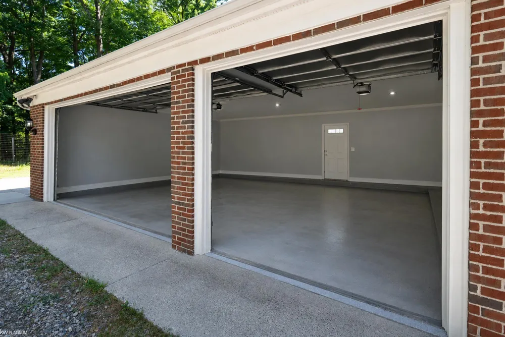 2401 E Brocker Road Metamora Township, MI 48455