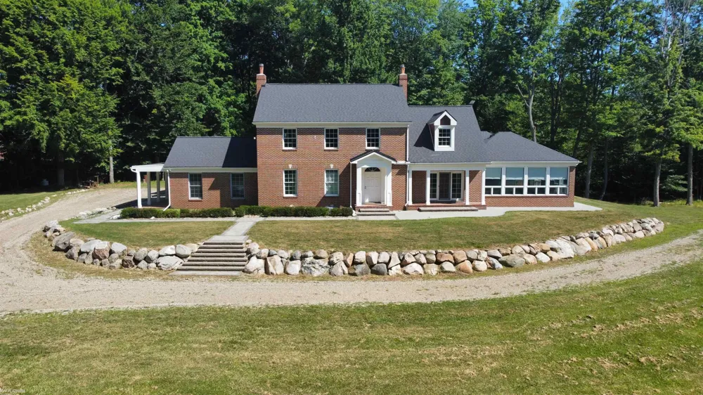 2401 E Brocker Road Metamora Township, MI 48455