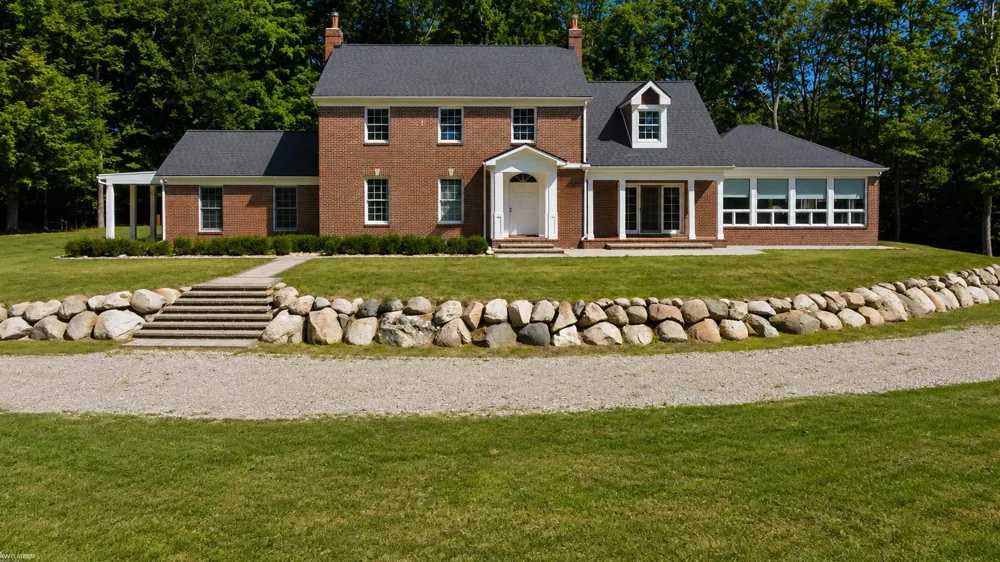 2401 E Brocker Road Metamora Township, MI 48455
