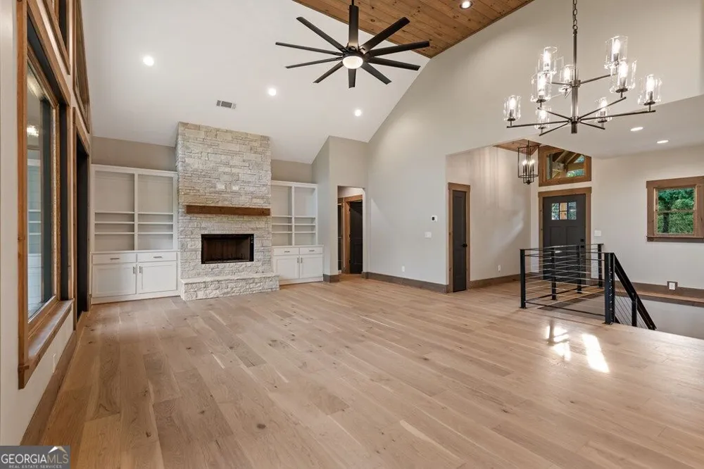287 State ST Blue Ridge, GA 30513