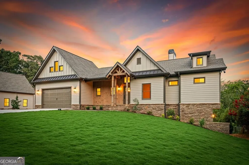 287 State ST Blue Ridge, GA 30513