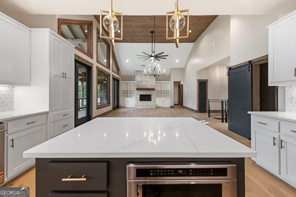 287 State ST Blue Ridge, GA 30513