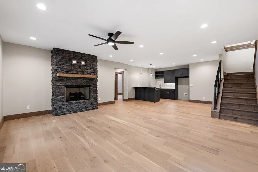 287 State ST Blue Ridge, GA 30513