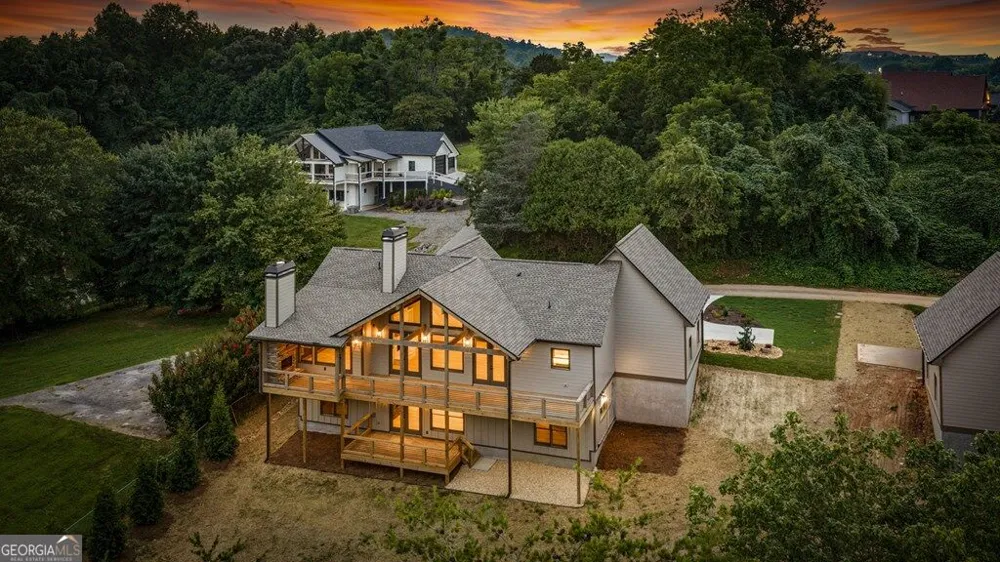287 State ST Blue Ridge, GA 30513