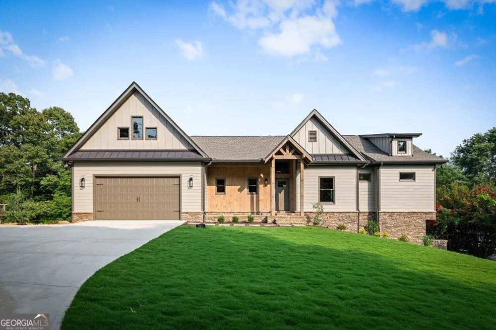 287 State ST Blue Ridge, GA 30513