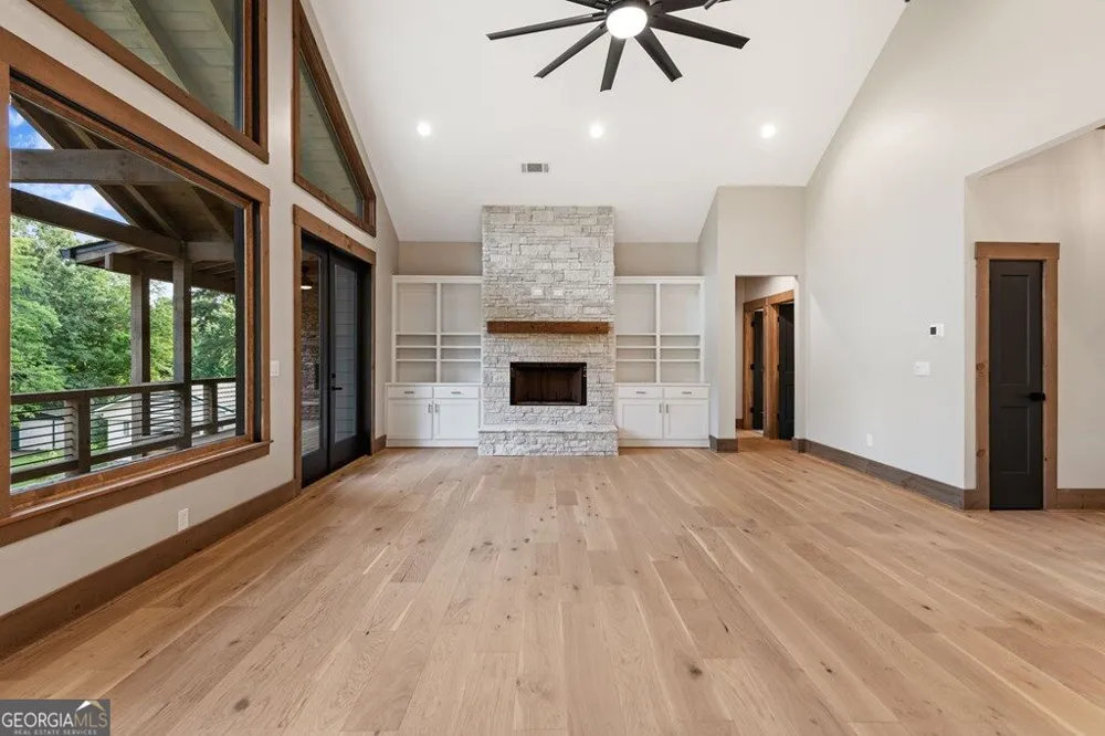 287 State ST Blue Ridge, GA 30513