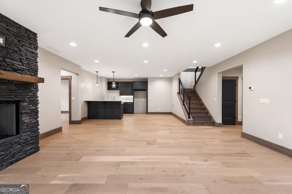 287 State ST Blue Ridge, GA 30513