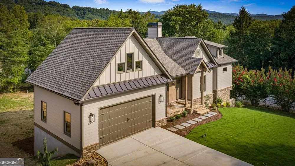 287 State ST Blue Ridge, GA 30513