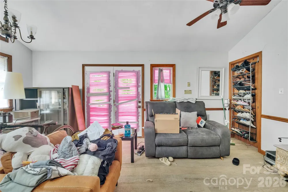 155 Horse Shoe Ridge Road E Deep Gap, NC 28618