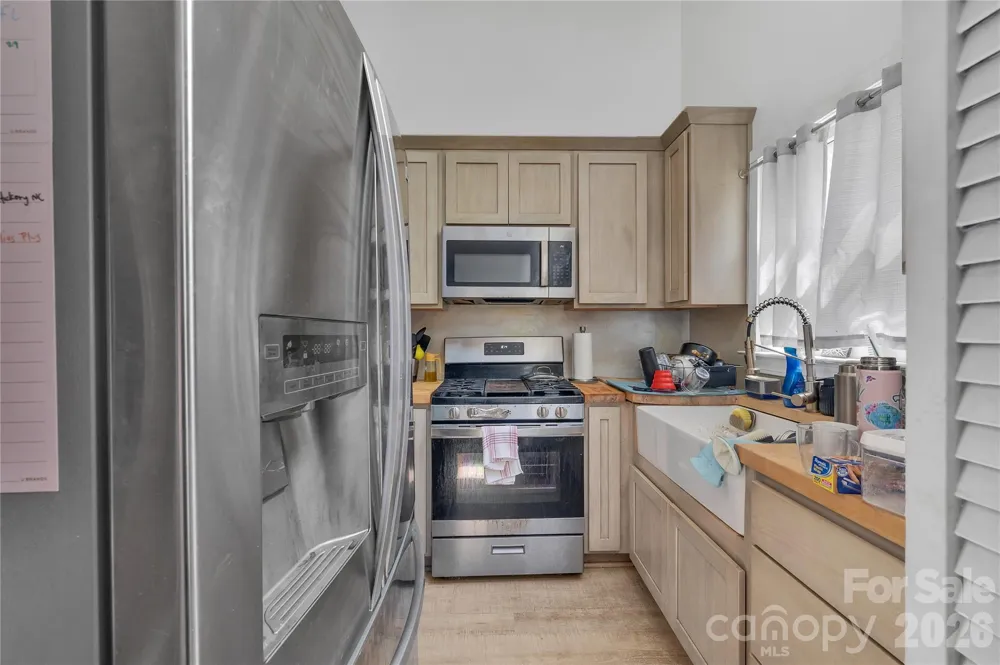155 Horse Shoe Ridge Road E Deep Gap, NC 28618