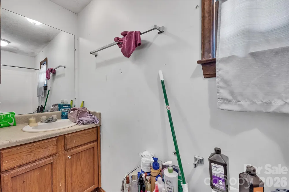 155 Horse Shoe Ridge Road E Deep Gap, NC 28618